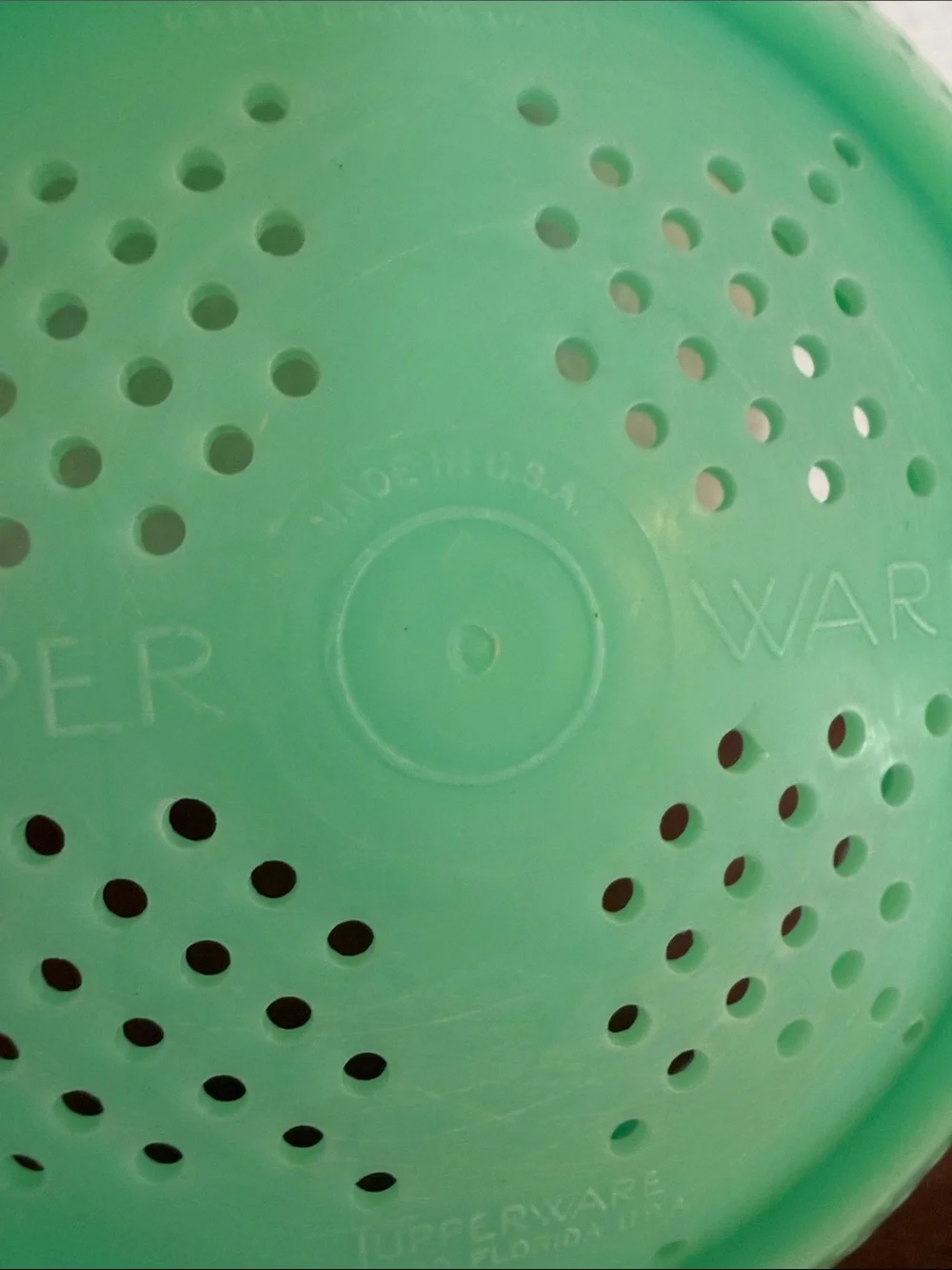 Tupperware Vintage Jadeite Mint Green Plastic Colander